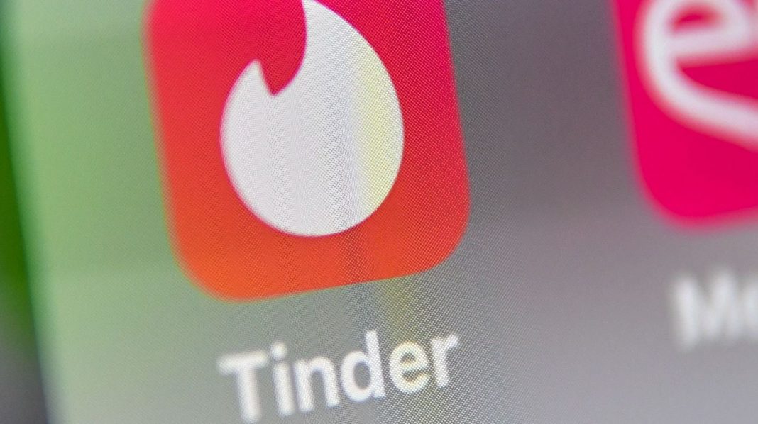 un-usuario-de-tinder-creo-un-videojuego-para-presentarse-y-seducir-en-la-aplicacion-de-citas