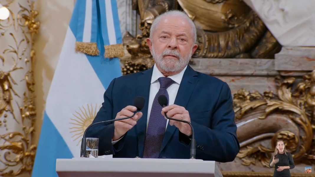 “pido-disculpas-al-pueblo-argentino-por-las-groserias-del-presidente-anterior”