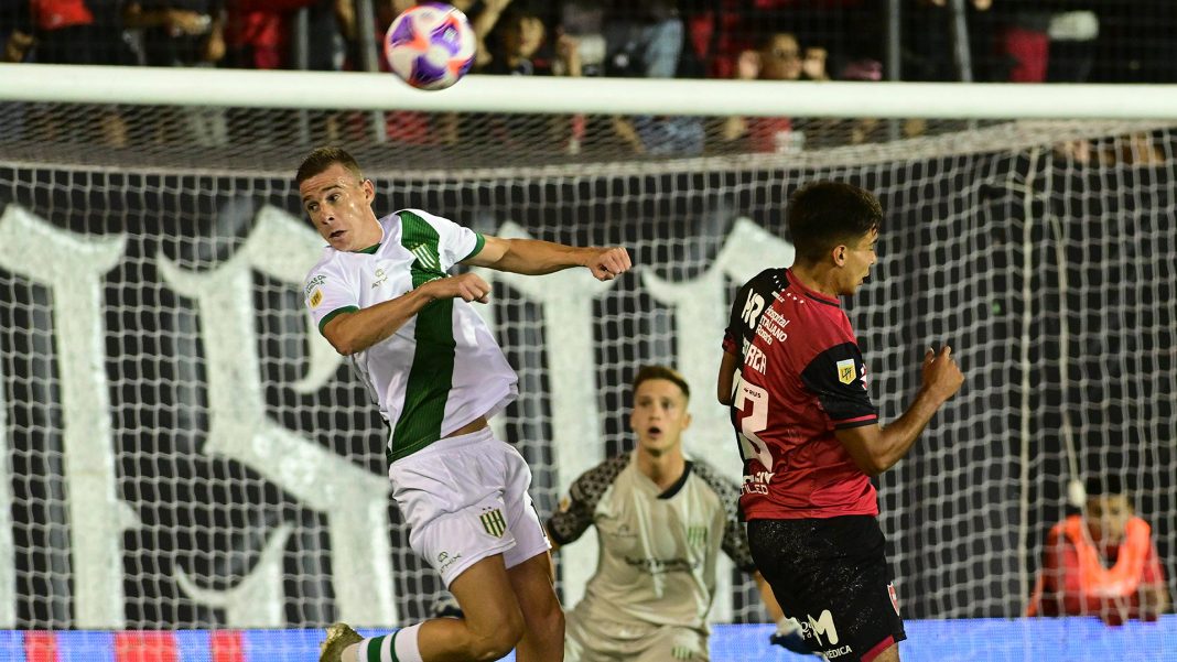 newell’s,-con-uno-menos,-ordenado-y-de-contra-vencio-a-banfield